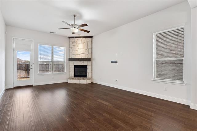 Photo - 717 Steppe Dr