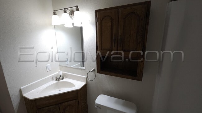 Photo - 6713 Council St NE