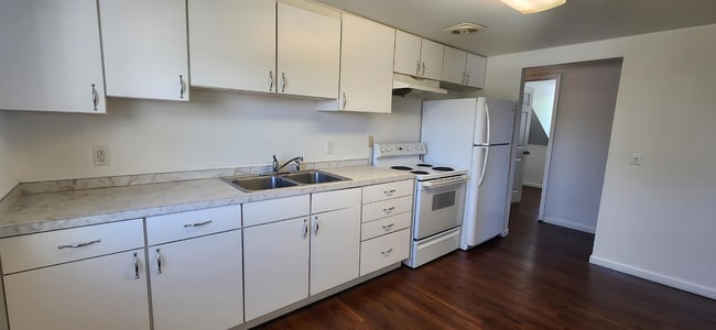 Photo - 911 W Leola St