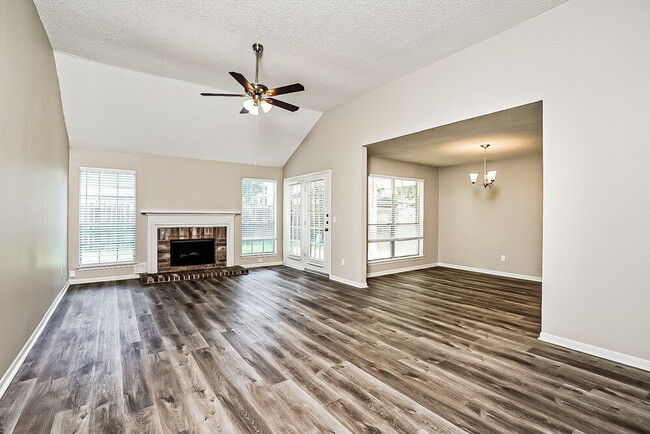 Photo - 3909 Spring Meadow Dr