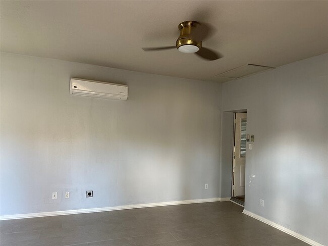 Photo - 3807 Belmont Turn