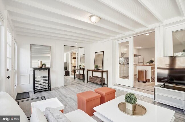 Photo - 3817 Cathedral Ave NW Unit GARDEN APARTMENT