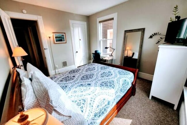 Photo - 172 Mansfield St Unit 172 Mansfield Street