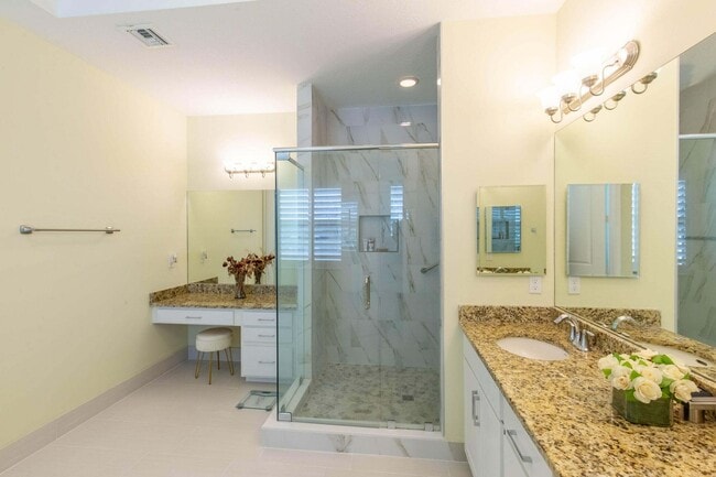 Photo - 7528 Moonrise Dr