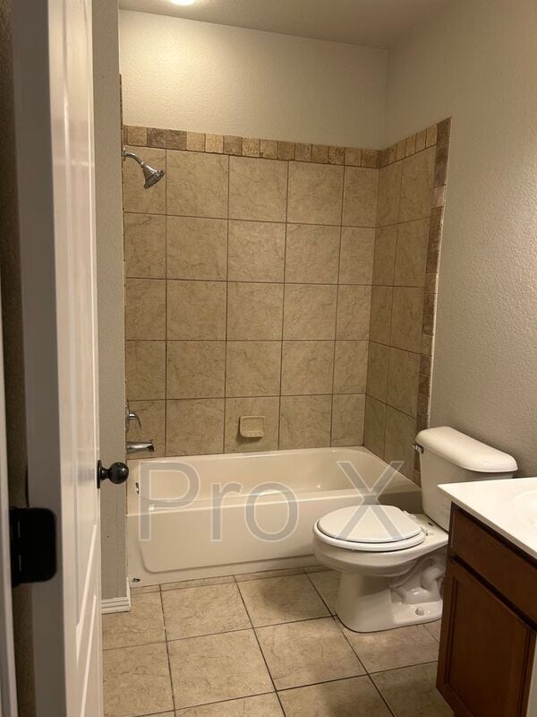 Photo - 2670 N Valencia Ave Unit 2670 N Valencia Ave #3