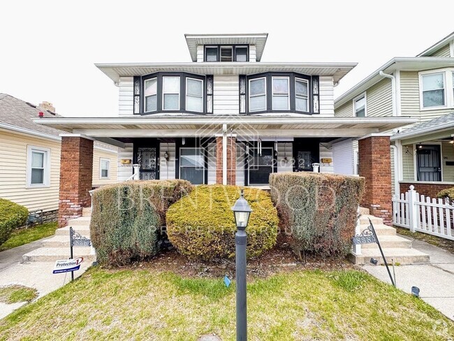 Building Photo - Charming 3-Bedroom Home with Modern Kitche...