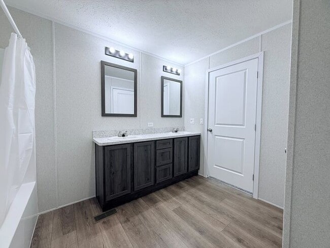 Photo - 29909 Flushing Dr