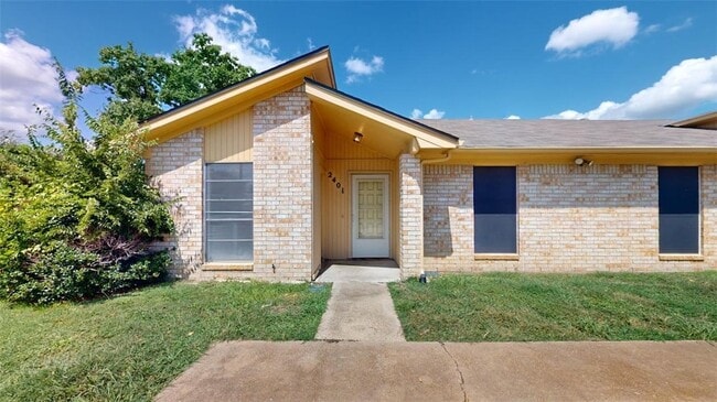 Building Photo - 2401 Cornell Dr