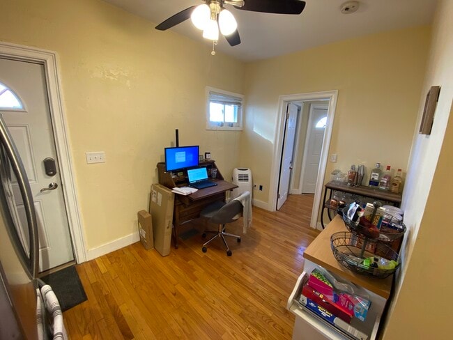 39 Cross St