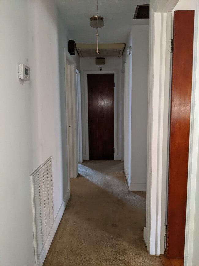 Building Photo - 17020 Morris Dr Rental