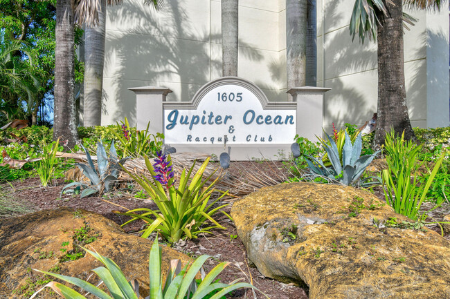 Building Photo - 1605 S US Hwy 1 Unit 301-V6 Rental