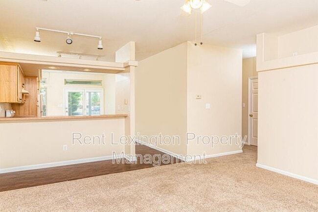Photo - 749 Whispering Brook Trce