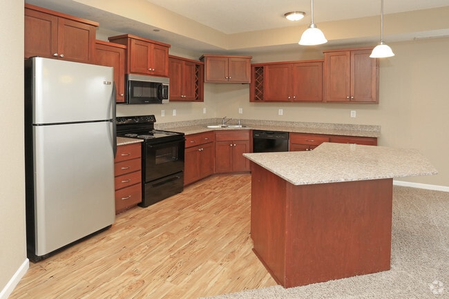 2BR, 2BA - G439