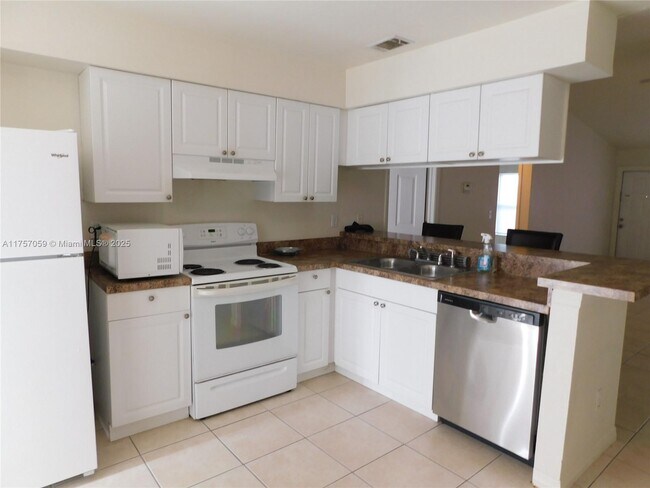 Photo - 508 SE 7th St Unit 108