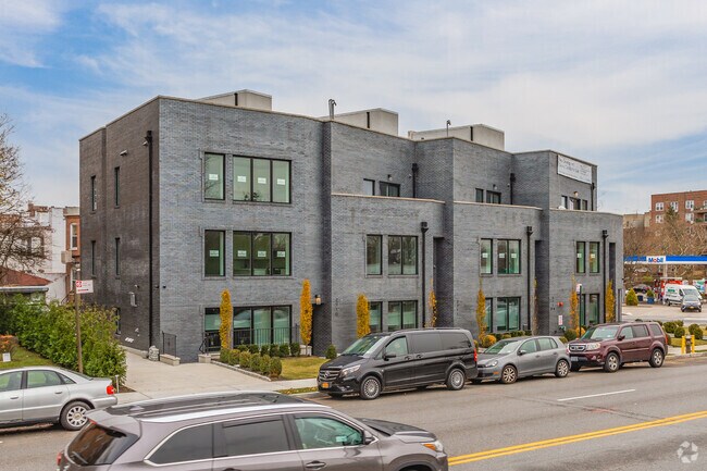 Photo - 271 McDonald Ave