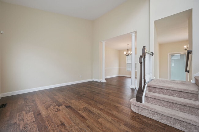 Photo - 265 Burnham Ln