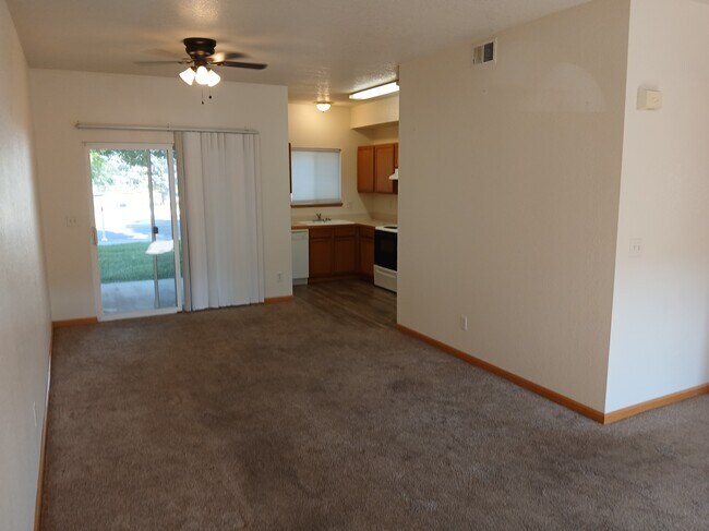 Photo - 3550 W 24th St Apartments Unit 1D