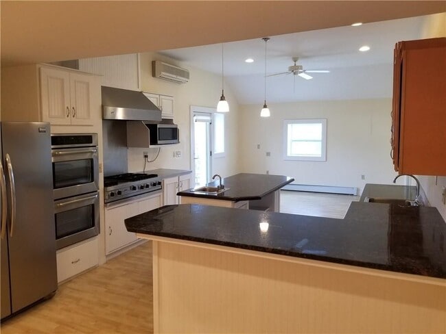 16 Clearview Ave Unit D