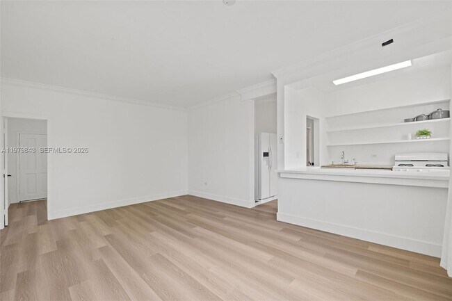 Photo - 4710 Pine Tree Dr Unit 26