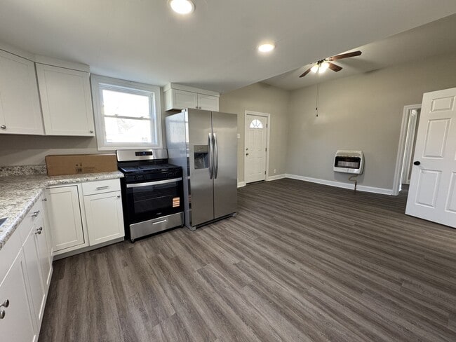 Photo - 122 N Vine St