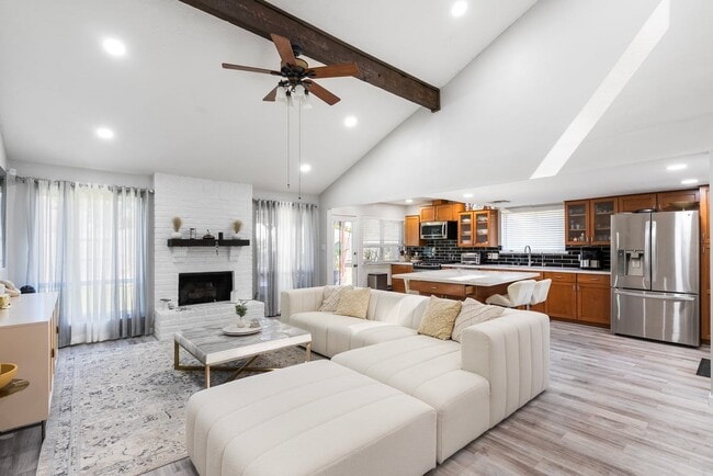 Building Photo - 14039 Utopia Dr Rental
