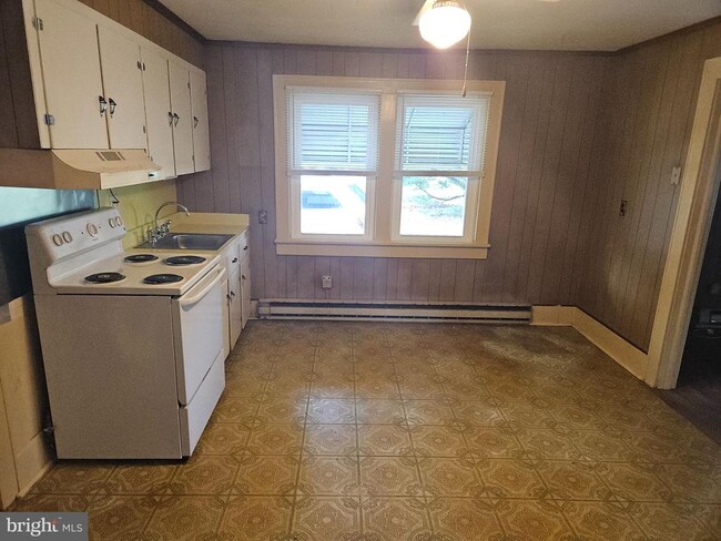 Photo - 546 N 6th St