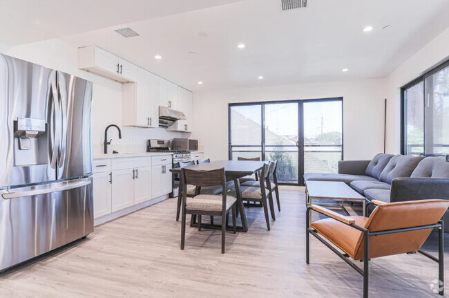 Shared Kitchen - 3679 Halldale Ave Rental