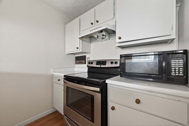Photo - 10913 Bexley Dr