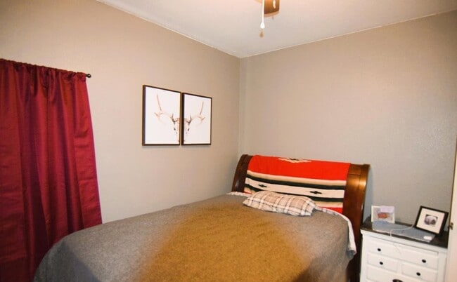 Photo - 646 Riverview Dr