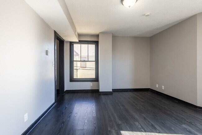 Photo - 2420 R St Unit #2