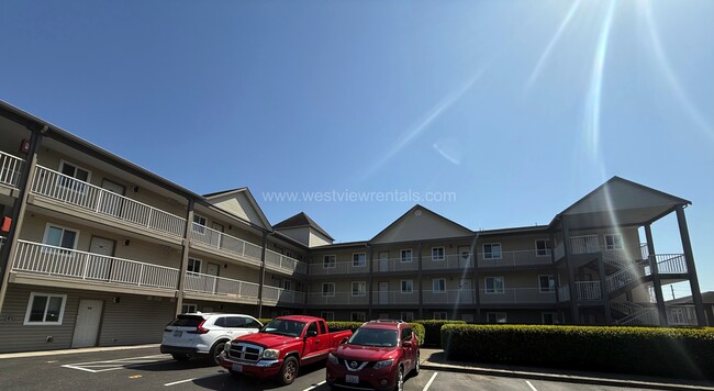 Building Photo - 139 Prince Ave Unit 301