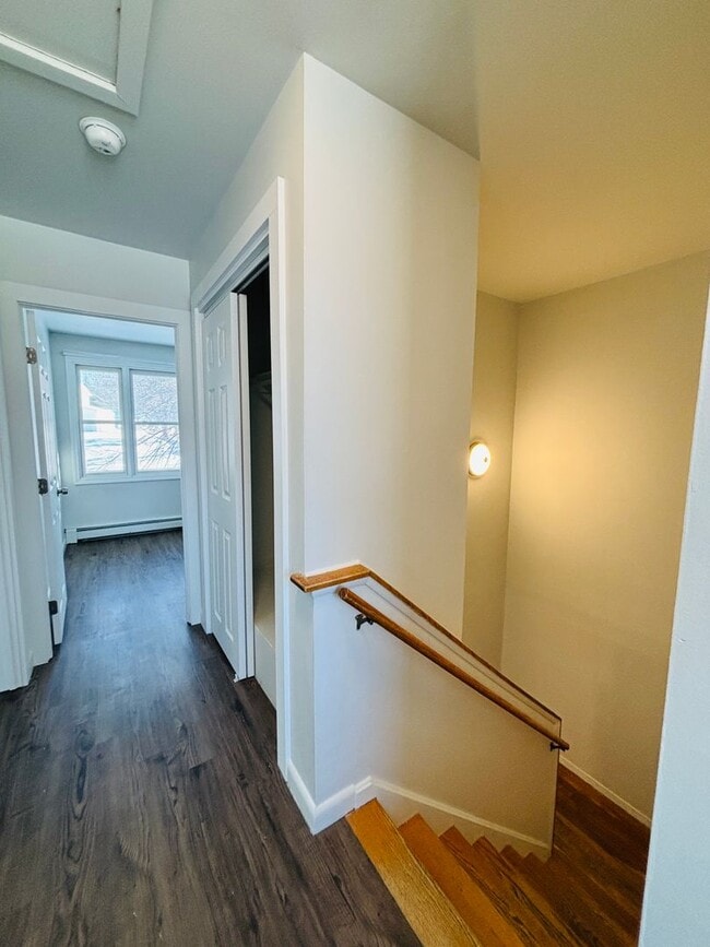 Photo - 245 Parliament Cir