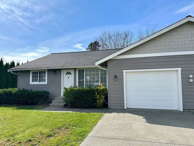 Building Photo - 905 Nooksack Rd