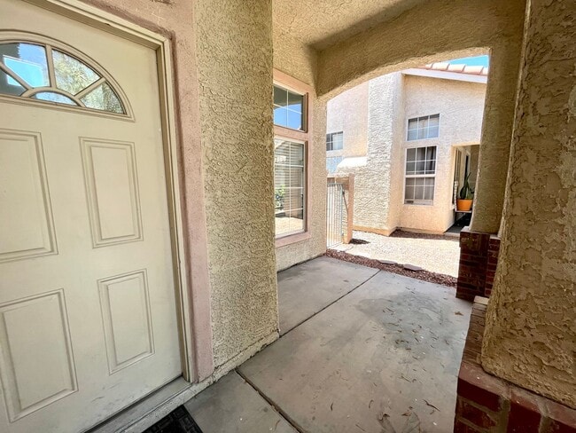 Photo - 3 bedroom and 2.5 bath in prime Henderson !! 89074 - Nearby School!