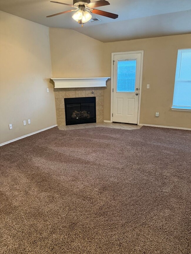 Photo - Great Home - New Carpet - Mid-Del Schools ...