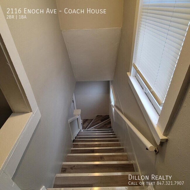 Photo - 2116 Enoch Ave Unit Coach House