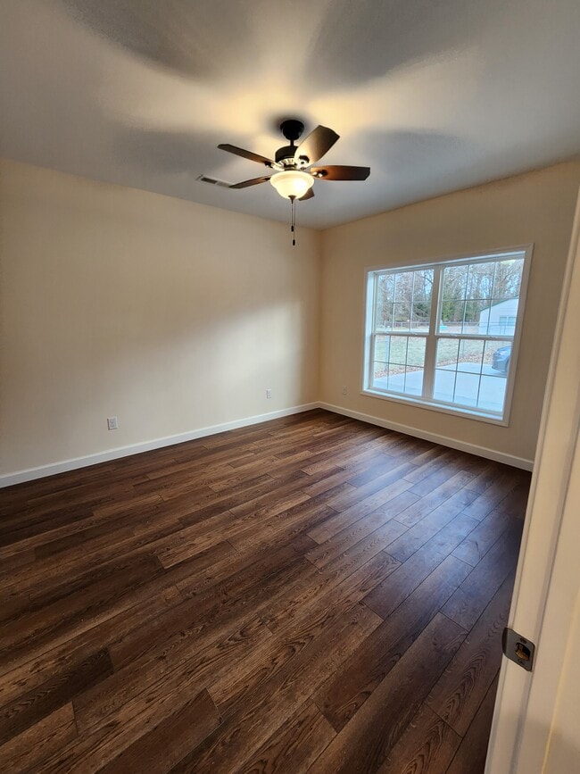 Photo - 2636 Jones St