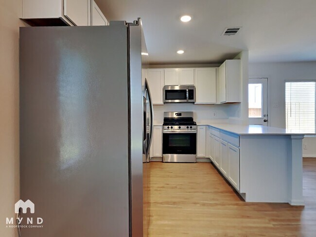 Photo - 513 Brook Terrance Ln