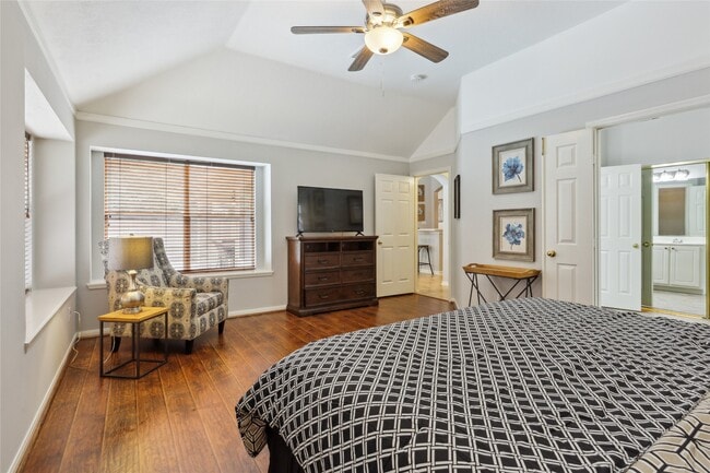 Photo - 183 N Millport Cir