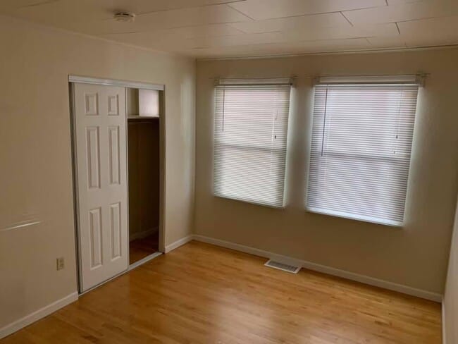 Photo - 1405 Worden Ave