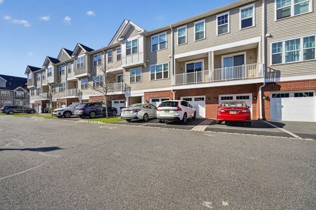 Photo - 507 Greenland Square