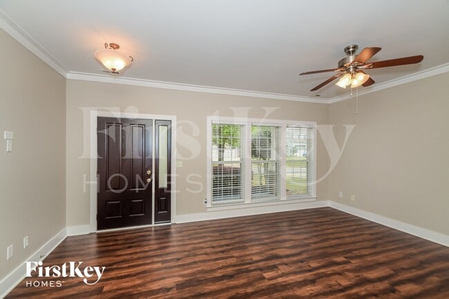 Photo - 209 Nottingham Dr