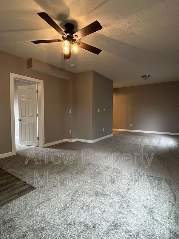 Photo - 3032 Y St