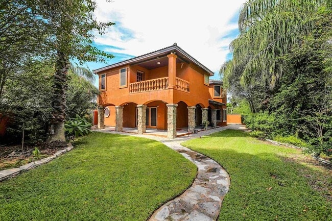 Photo - 503 W Avon Ct