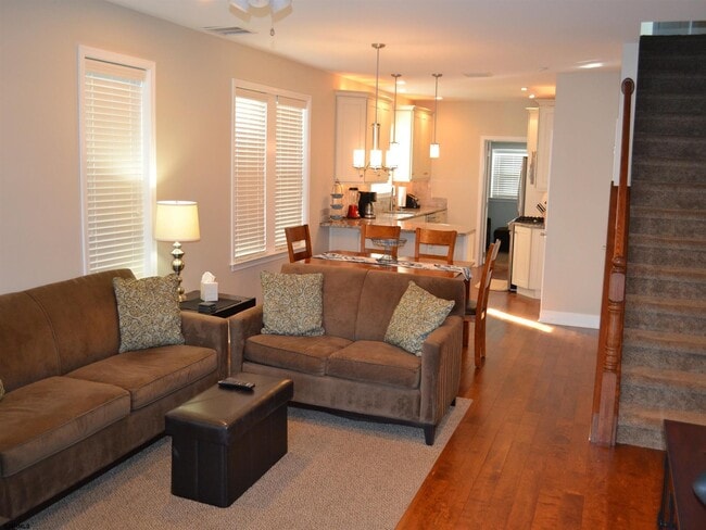 Photo - 12 S Franklin Ave