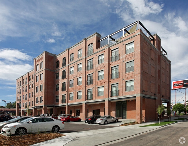 Building Photo - Evans Station Lofts