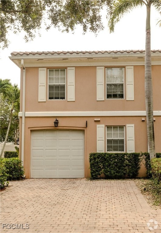 Building Photo - 5701 Cove Cir Rental