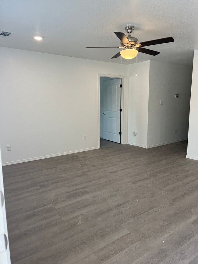 Photo - COX-POPLAR ST Unit A