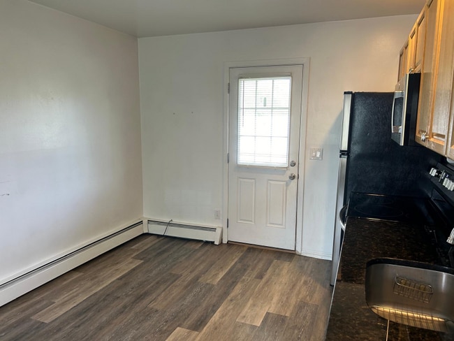 Photo - 647 Shore Dr