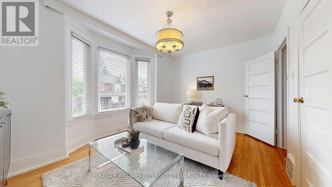 Photo - 266 Highfield Rd